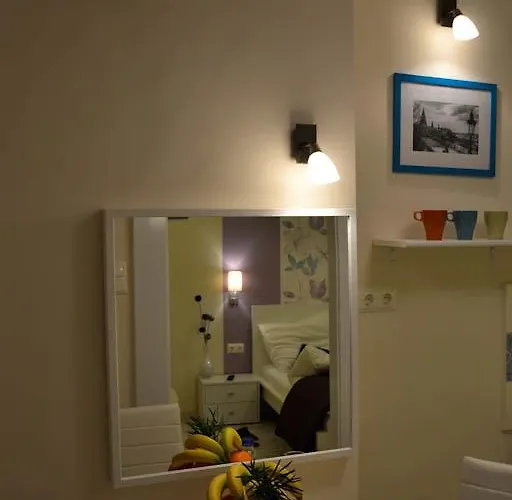 Magnolia Terazze Street Parking Apartment Budapest